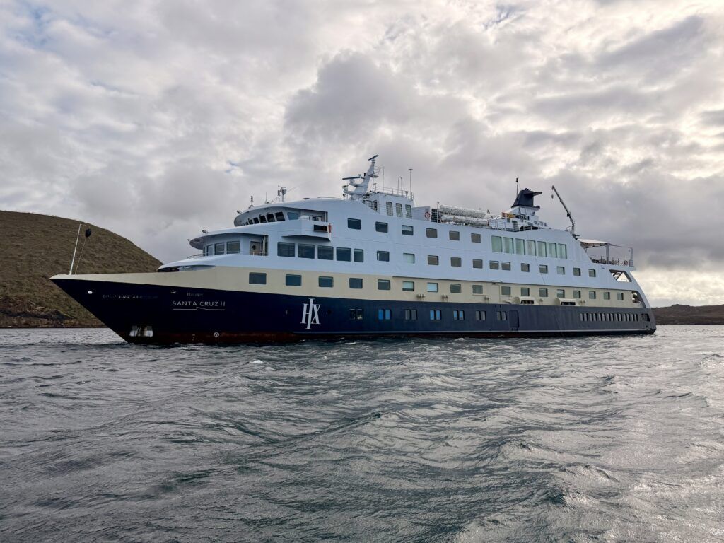 MS Santa Cruz II in Galapagos